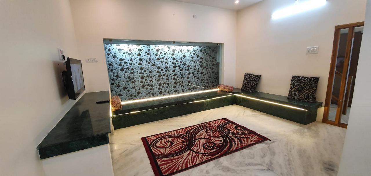 Shree Suites Kuttālam エクステリア 写真